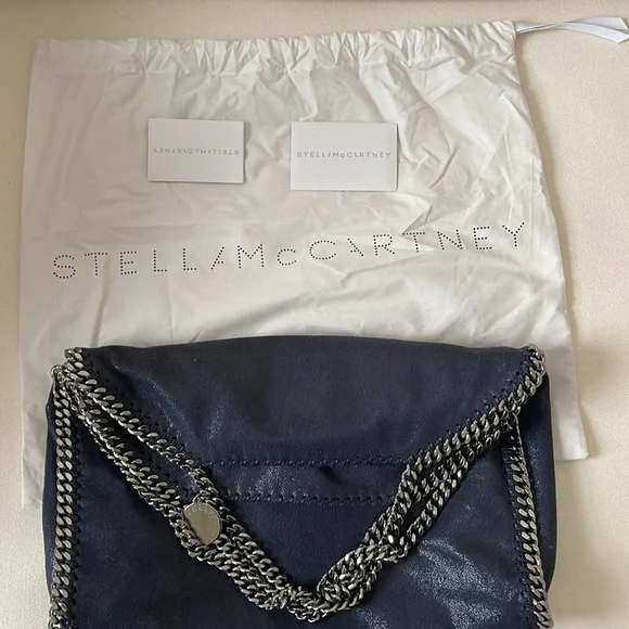 Stella McCartney Falabella Tote Bag, NWT, comes with its dust bag - Picture 10 of 12